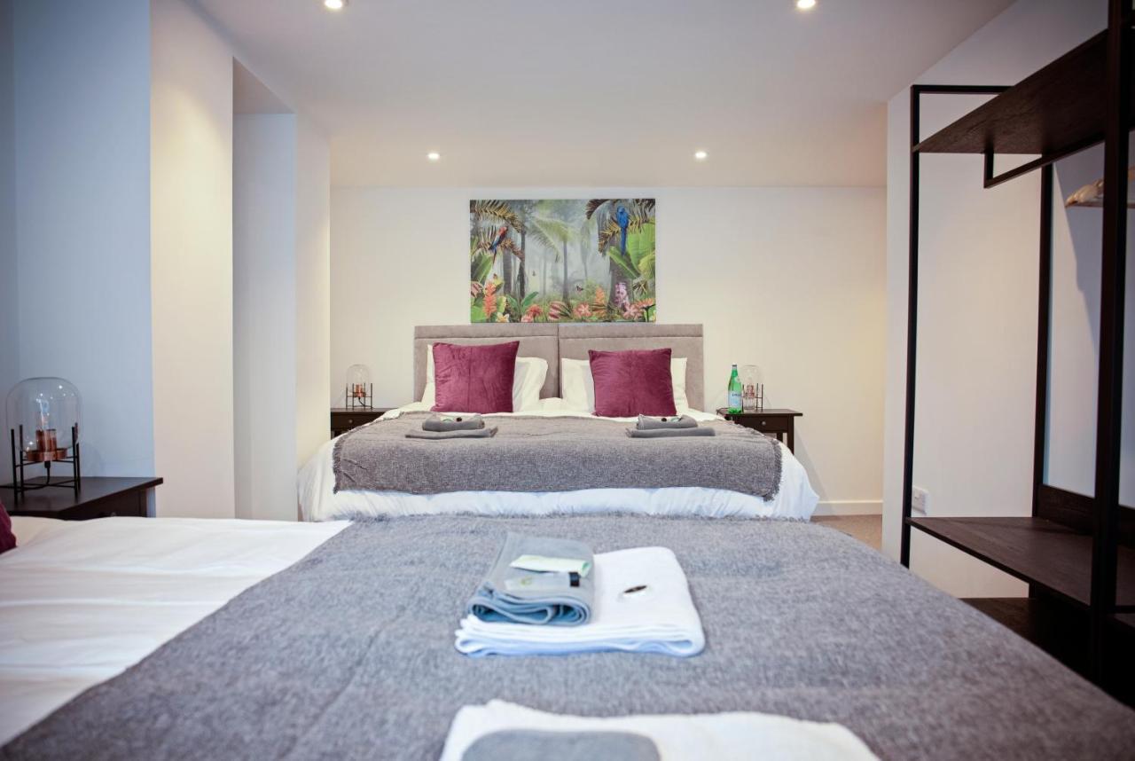 The Dragon'S Den Apartment Harrogate Bagian luar foto